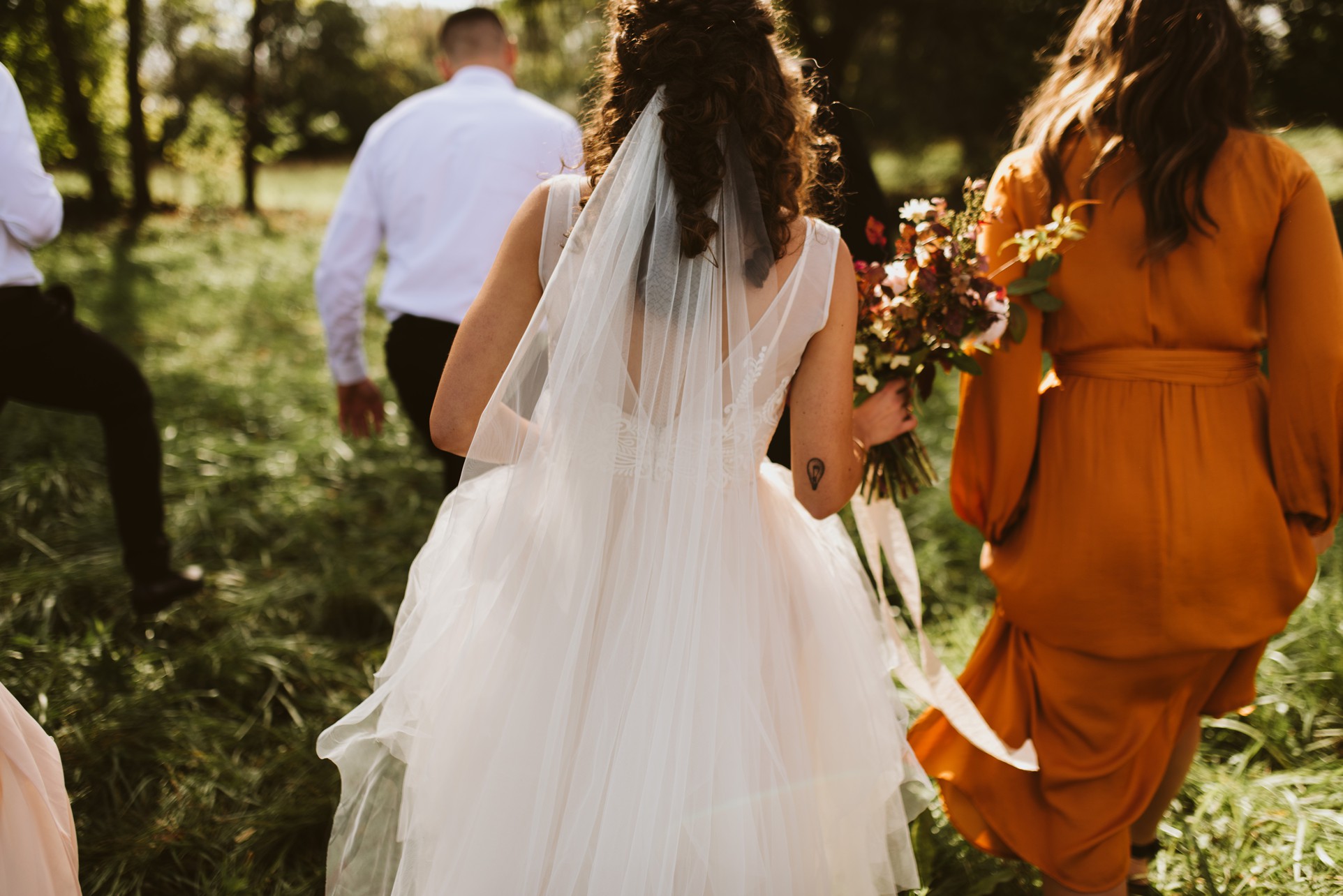 boho-romantic-backyard-wedding-043